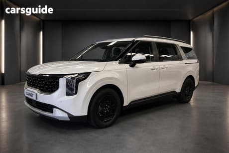White 2025 Kia Carnival Wagon S