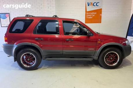 Red 2002 Ford Escape Wagon Xlt