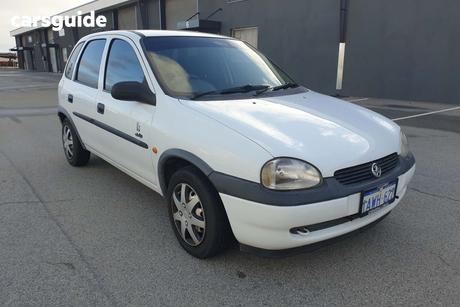 White 2000 Holden Barina Hatchback Swing