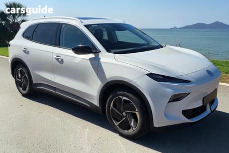 White 2026 MG MGS5 EV Wagon Essence 62