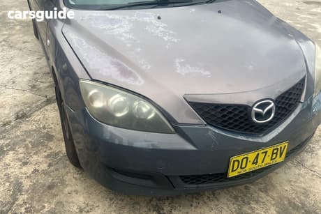 Silver 2006 Mazda 3 Hatchback Maxx