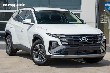 White 2026 Hyundai Tucson Wagon Hybrid (Fwd)