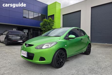 Green 2008 Mazda 2 Hatchback Neo