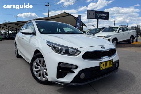 White 2020 Kia Cerato Hatchback S