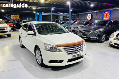 White 2013 Nissan Pulsar Sedan Ti