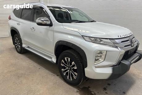White 2022 Mitsubishi Pajero Sport Wagon Gls (4Wd) 7 Seat