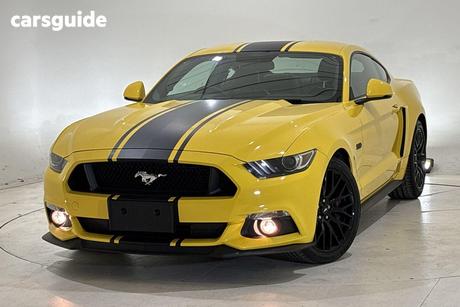 Yellow 2017 Ford Mustang Coupe Fastback Gt 5.0 V8