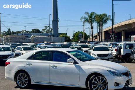 White 2013 Toyota Mark X Sedan PREMIUM