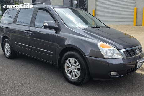 Grey 2013 Kia Grand Carnival Wagon Si