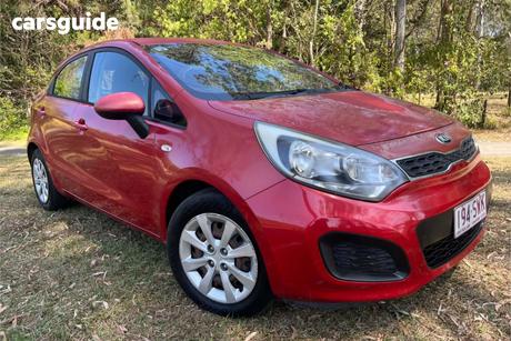 Red 2012 Kia RIO Hatchback S