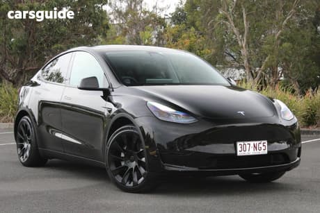 Black 2023 Tesla Model Y Wagon Rear-Wheel Drive
