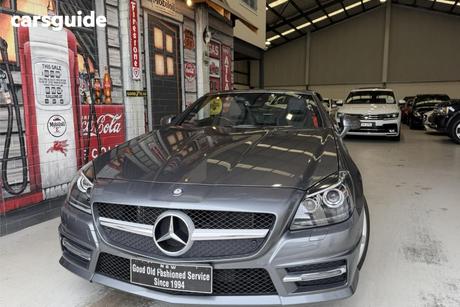 2015 Mercedes-Benz SLK300 Convertible 300
