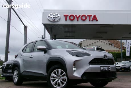 Silver 2025 Toyota Yaris Cross Wagon Gx Hybrid