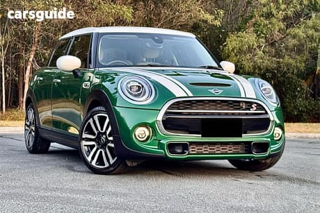 Green 2020 Mini Hatch Hatch COOPER S