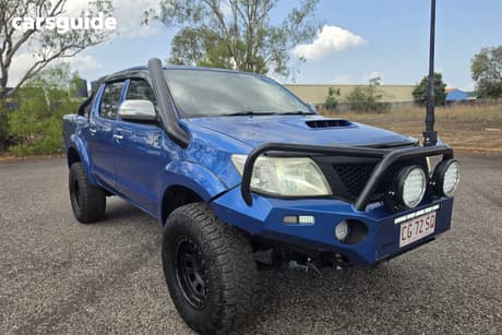 Blue 2013 Toyota Hilux Dual Cab Pick-up Sr5 (4X4)