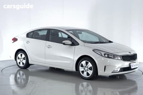 White 2016 Kia Cerato Sedan S