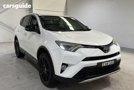 White 2018 Toyota RAV4 Wagon Gx (4X4)
