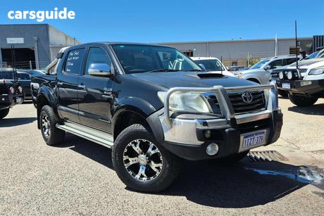 Black 2013 Toyota Hilux Dual Cab Pick-up Sr5 (4X4)