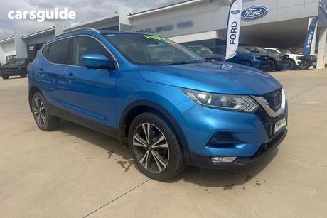 Blue 2018 Nissan Qashqai Wagon St-L