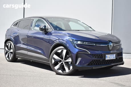 Blue 2024 Renault Megane E-Tech Wagon Techno Ev60