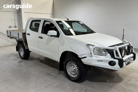 White 2018 Isuzu D-MAX Crew Cab Chassis Sx (4X4)
