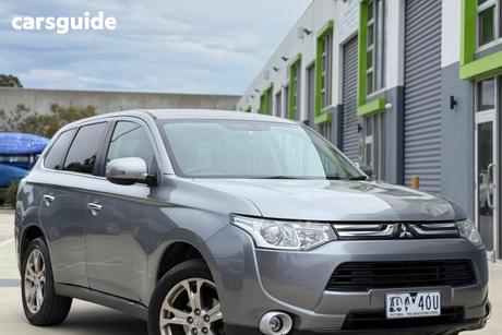 Grey 2013 Mitsubishi Outlander Wagon