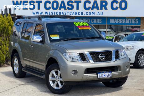 Gold 2013 Nissan Pathfinder Wagon St-L (4X4)