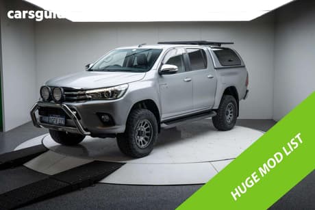 Silver 2017 Toyota Hilux Dual Cab Utility Sr5 (4X4)