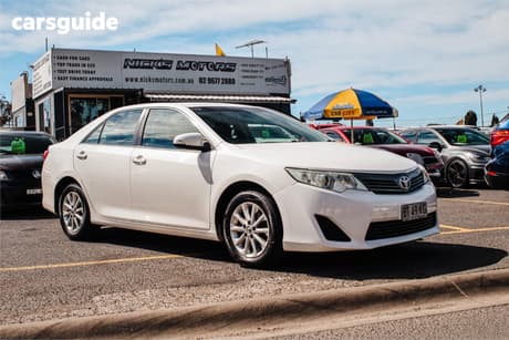 White 2012 Toyota Camry Sedan Altise