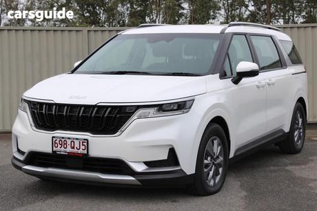 White 2023 Kia Carnival Wagon S