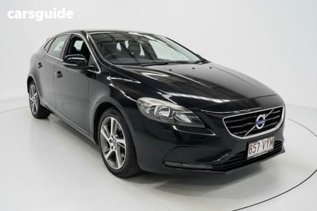 Black 2014 Volvo V40 Hatchback T4 Kinetic
