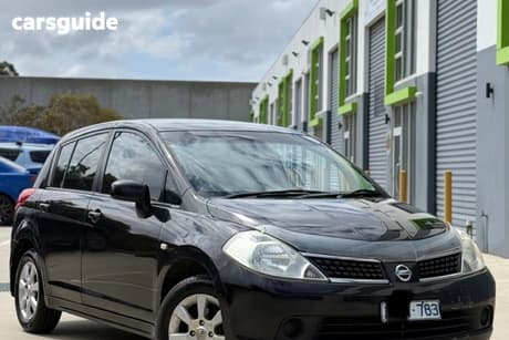 Black 2009 Nissan Tiida Hatchback St-L
