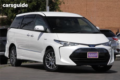 White 2016 Toyota Estima SUV AERAS (HYBRID)