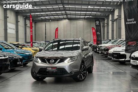 Silver 2017 Nissan Qashqai Wagon Ti (4X2)