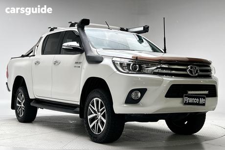 White 2017 Toyota Hilux Dual Cab Utility Sr5 (4X4)