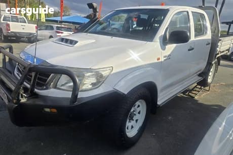 White 2012 Toyota Hilux Dual Cab Pick-up Sr (4X4)