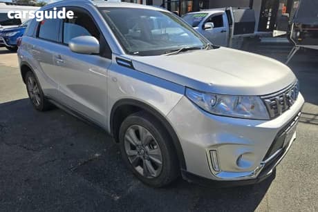 Silver 2020 Suzuki Vitara Wagon 1.6L