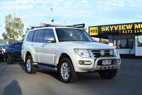 White 2017 Mitsubishi Pajero Wagon Glx Lwb (4X4)