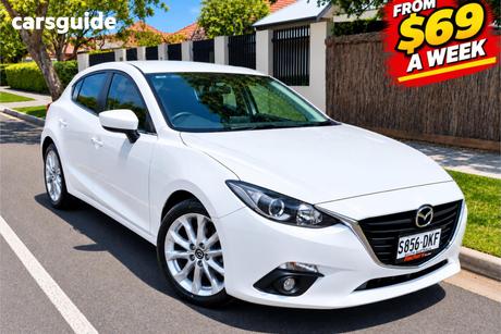 White 2016 Mazda 3 Hatchback Sp25