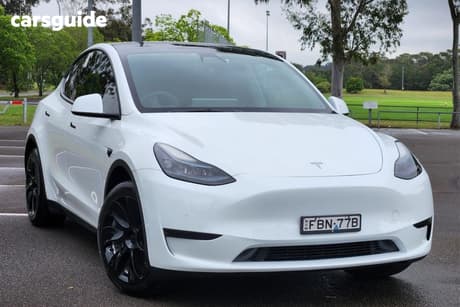 White 2023 Tesla Model Y Wagon Rear-Wheel Drive