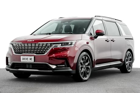Red 2022 Kia Carnival Wagon Platinum