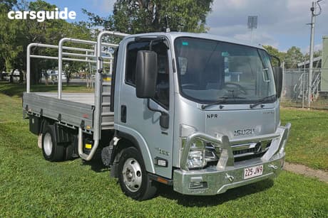 White 2024 Isuzu NPR Cab Chassis 45/55-155 (Mwb) Tradepack