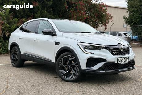 White 2025 Renault Arkana Coupe Espirit Alpine