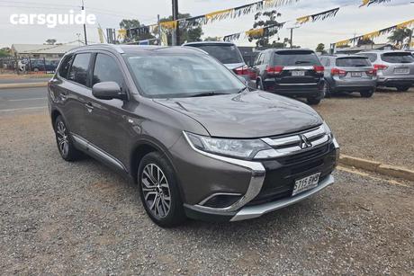 Brown 2018 Mitsubishi Outlander Wagon Es 7 Seat (2Wd)
