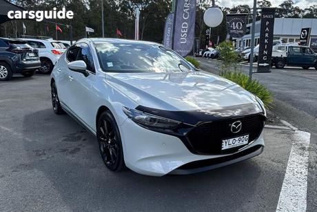 White 2023 Mazda 3 Hatchback G25 Astina
