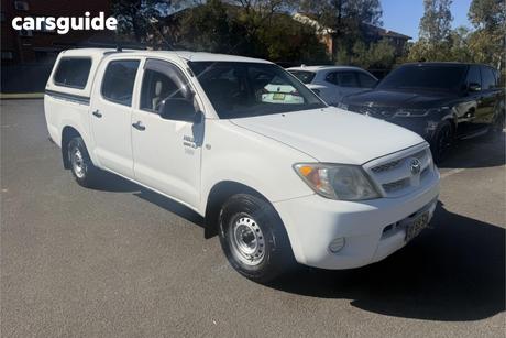 White 2008 Toyota Hilux Dual Cab Pick-up Workmate