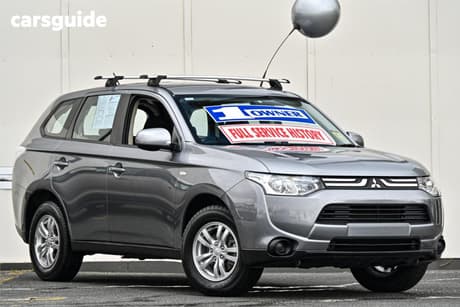 Grey 2013 Mitsubishi Outlander Wagon Es (4X2)
