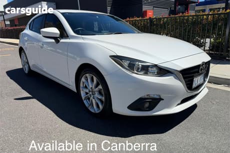 White 2016 Mazda 3 Hatchback Sp25