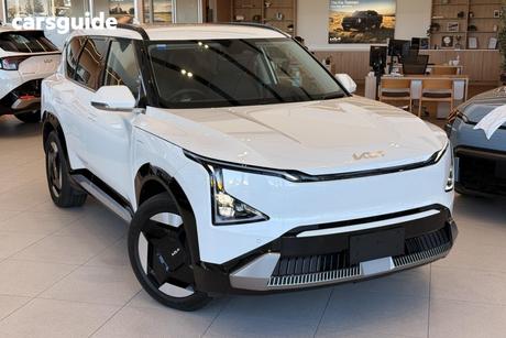 White 2024 Kia EV5 Wagon Earth Awd Lr Black