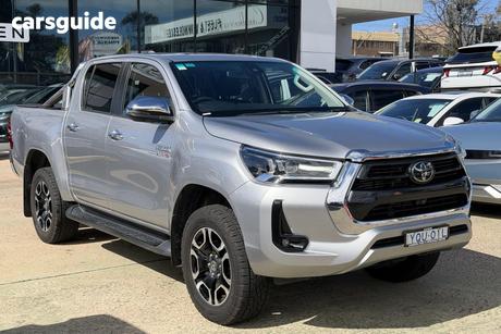 Silver 2023 Toyota Hilux Double Cab Pick Up Sr5 (4X4)
